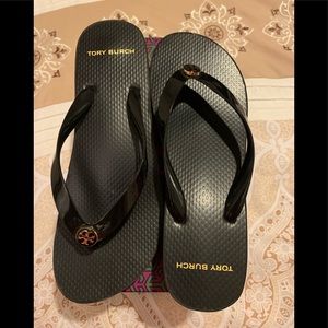 Tory Burch carver wedge flip flop 8 NWT